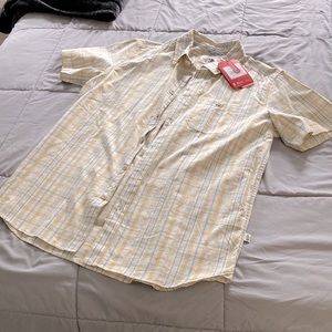 NWT Mens North Face Button Up